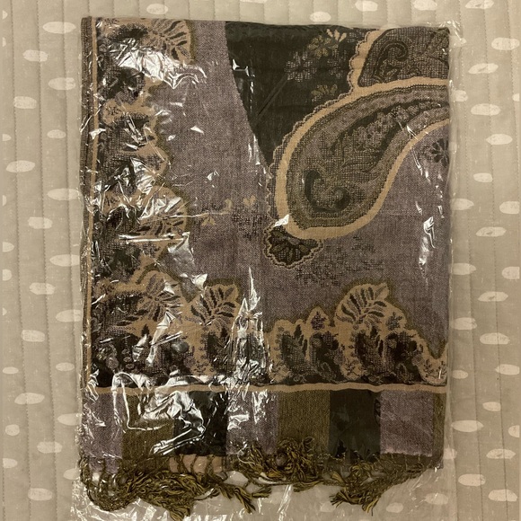 NIP Unbranded Scarf - Picture 1 of 1
